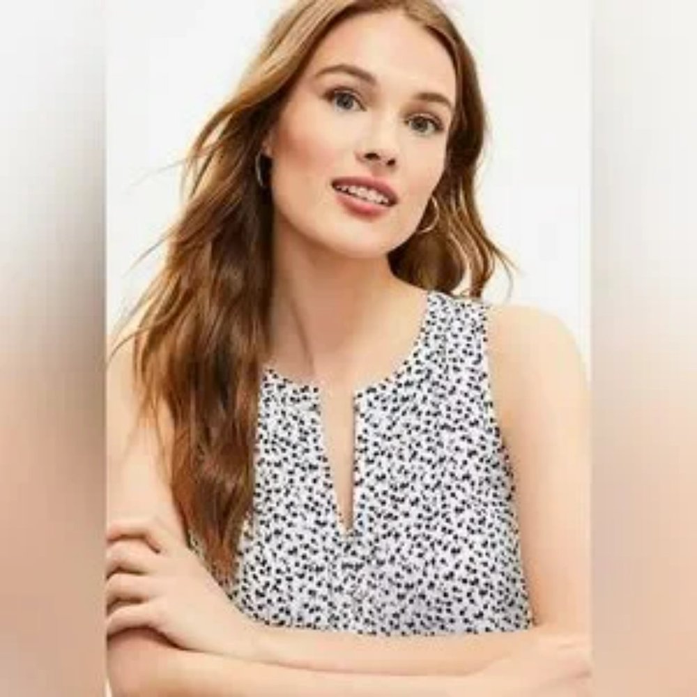 Ann Taylor Sleeveless Blouse Floral Pintucked Medium